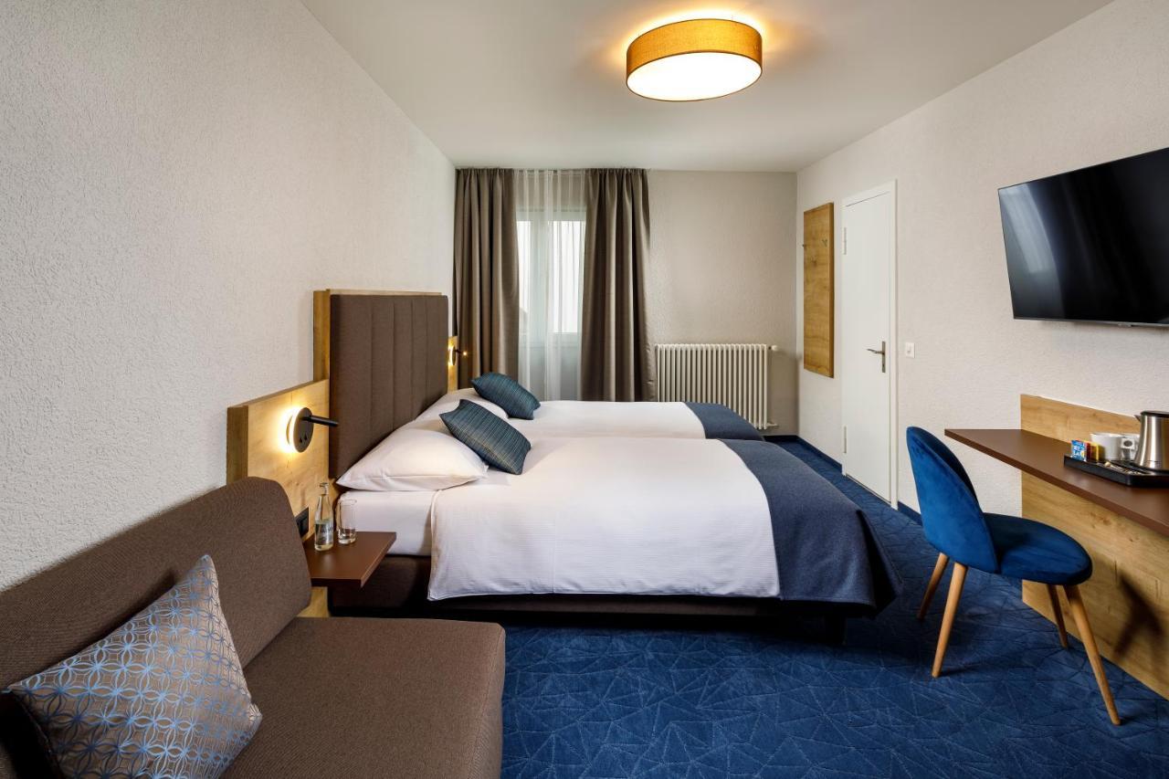 Hotel Tivoli ชลีเรน ภายนอก รูปภาพ
