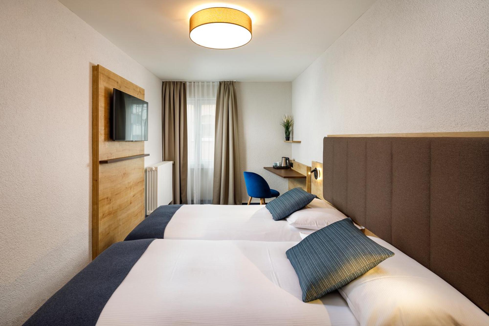 Hotel Tivoli ชลีเรน ภายนอก รูปภาพ